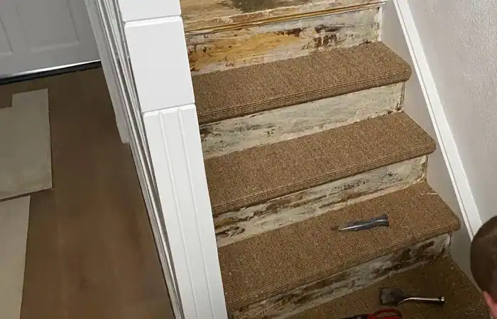 Lijm van trap verwijderen