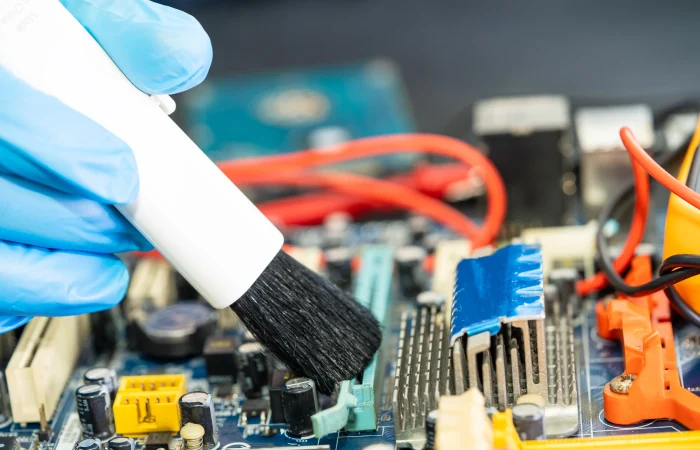 De rol van isopropylalcohol in industriële reinigingsprocessen